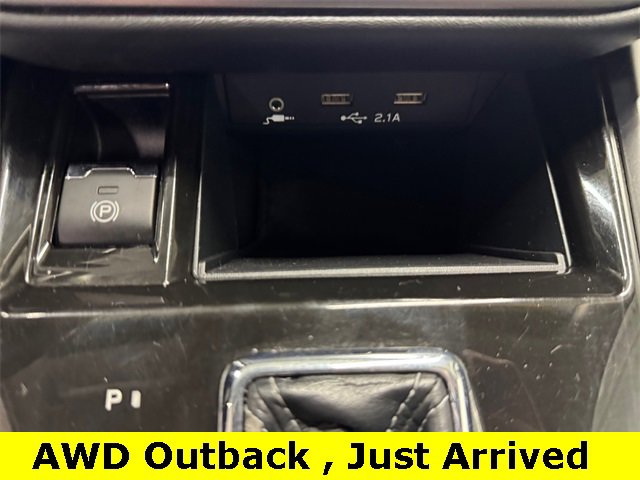 Used 2022 Subaru Outback Premium image 18