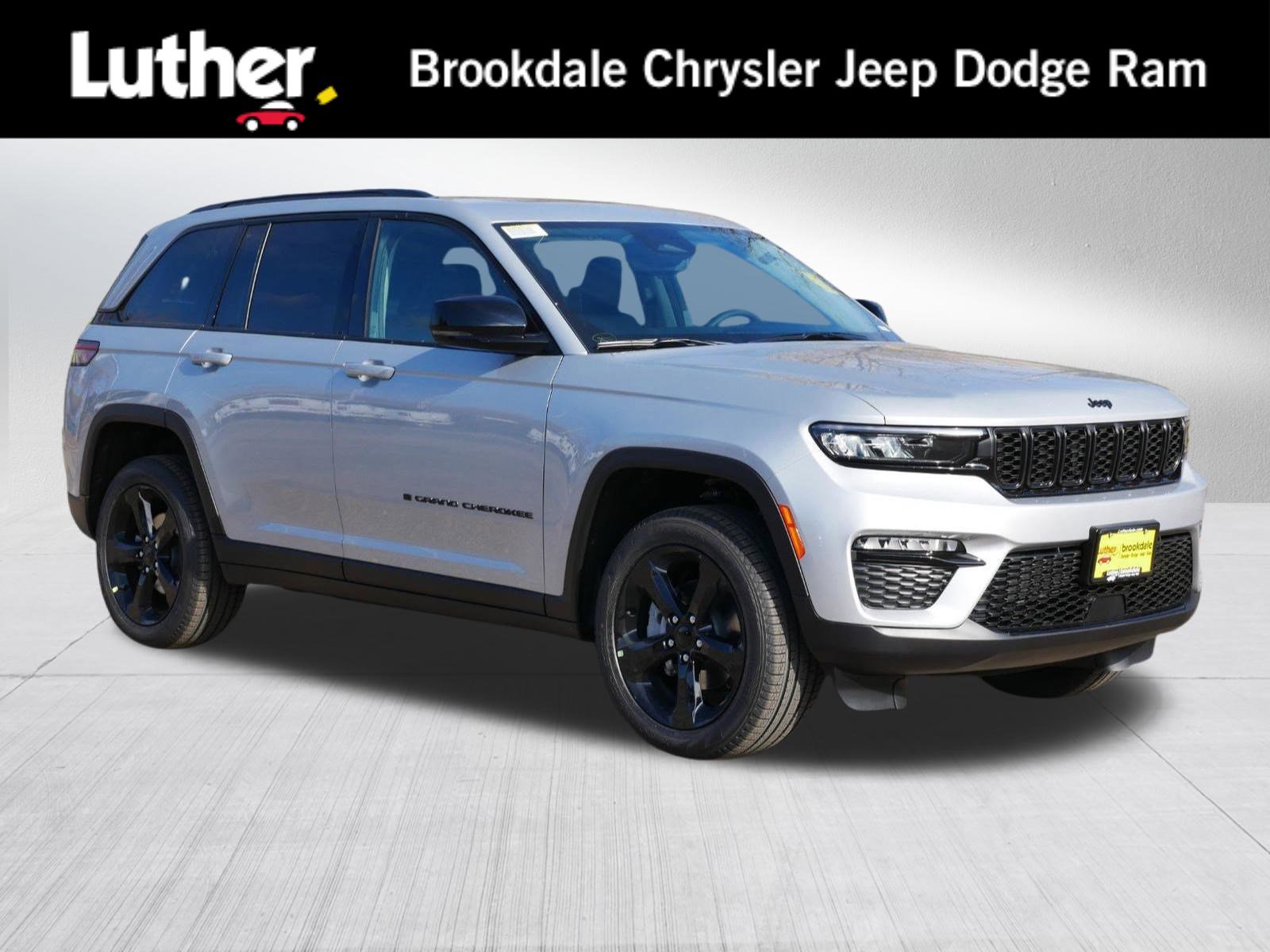 New 2025 Jeep Grand Cherokee Limited w/ Black Appearance Package