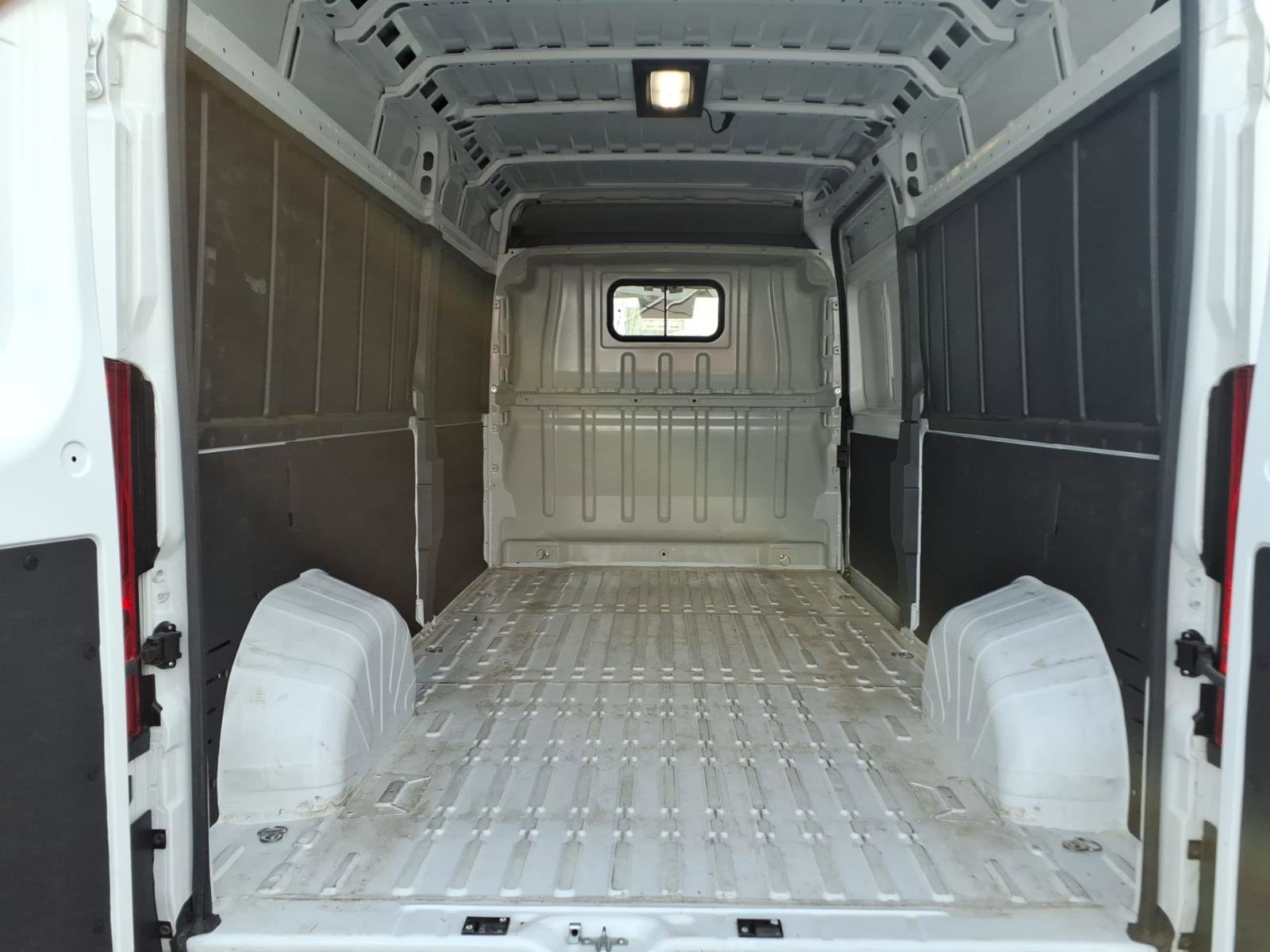 Used 2025 RAM ProMaster 3500 w/ Convenience Group FWD image 19