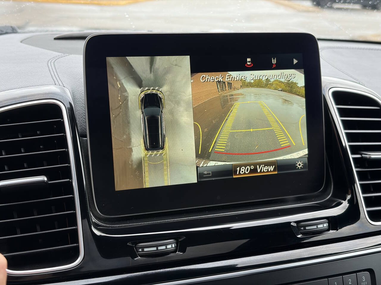 Used 2017 Mercedes-Benz GLS 550 4MATIC image 34