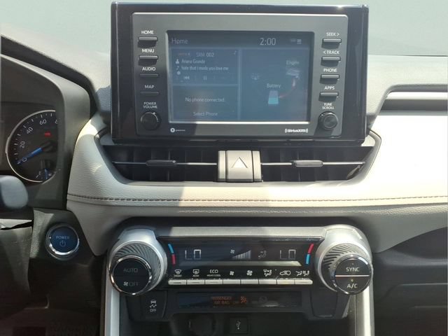 Used 2021 Toyota RAV4 XLE AWD/4WD image 18