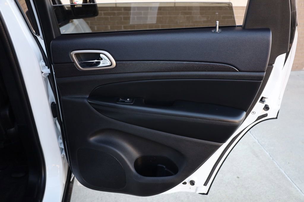 Used 2016 Jeep Grand Cherokee Laredo w/ Quick Order Package 23E image 22