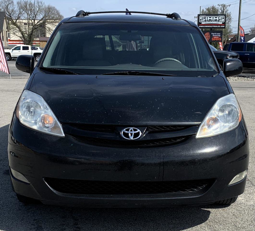 Used 2009 Toyota Sienna XLE FWD image 8