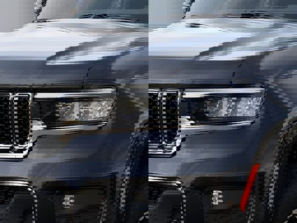 New 2025 Jeep Grand Cherokee L Overland w/ Advanced Protech Group III image 10