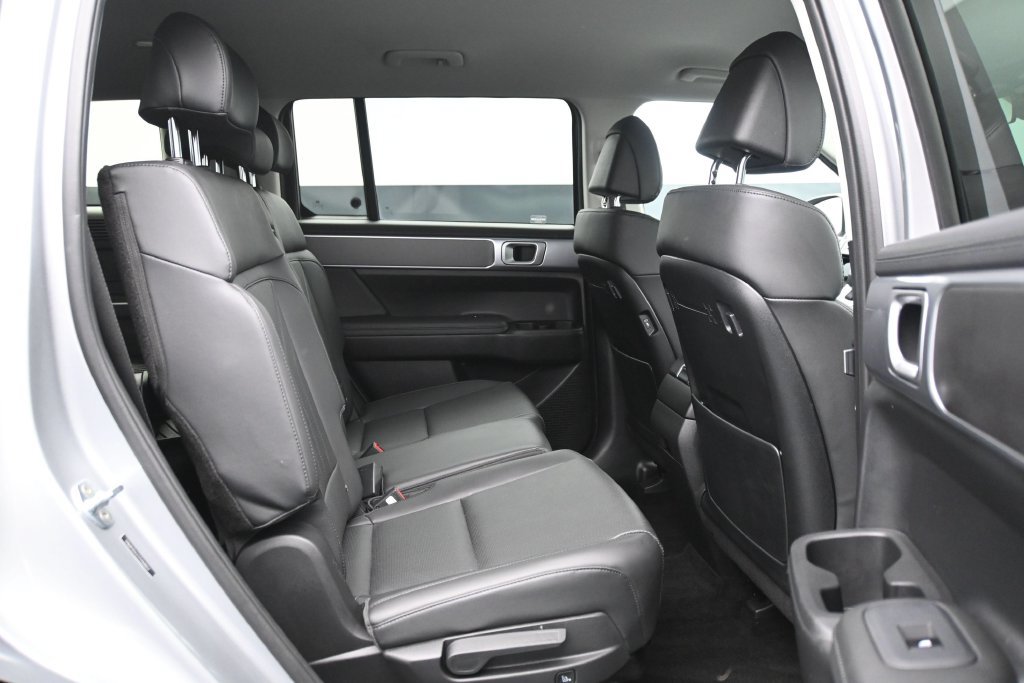 Certified 2026 Hyundai Santa Fe SEL AWD/4WD image 13