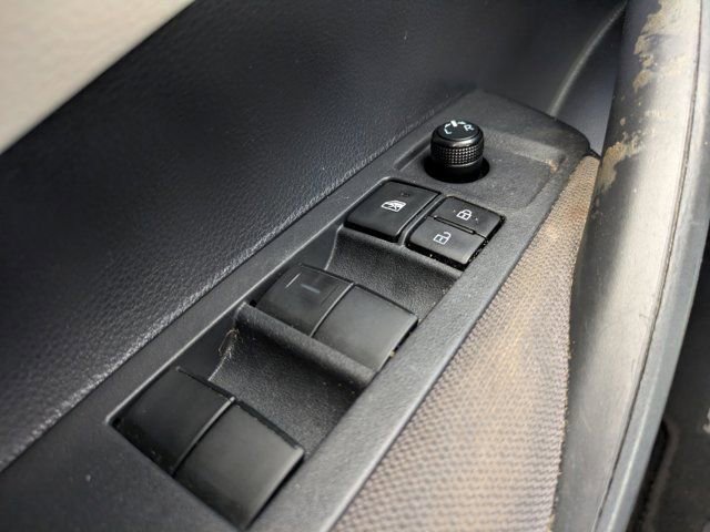 Used 2020 Toyota Corolla LE FWD image 20