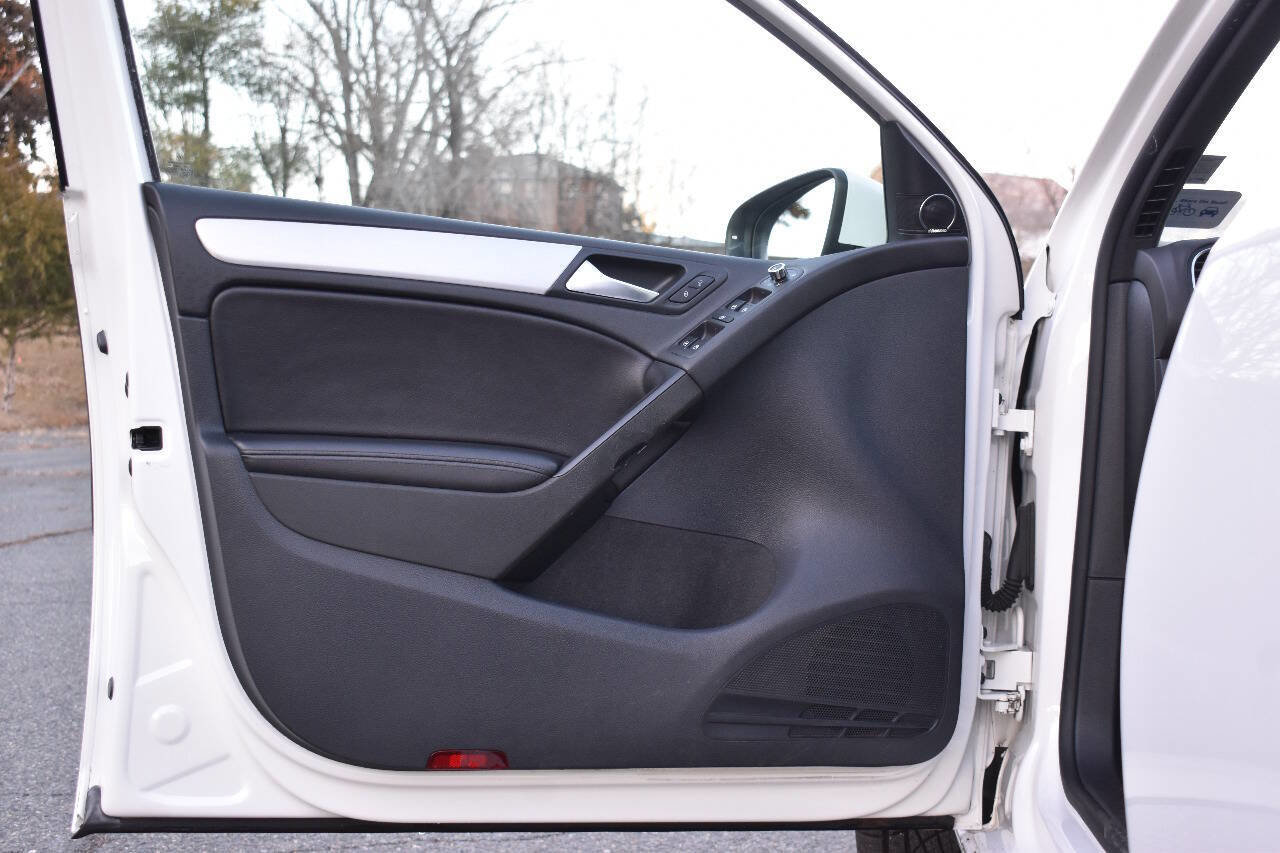 Used 2013 Volkswagen GTI Autobahn image 8