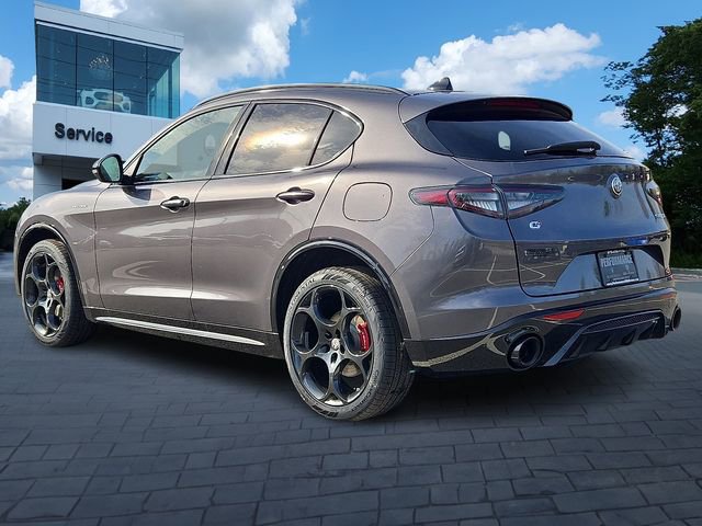 New 2026 Alfa Romeo Stelvio Sprint image 4