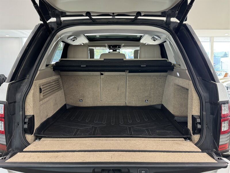 Used 2017 Land Rover Range Rover Supercharged image 34