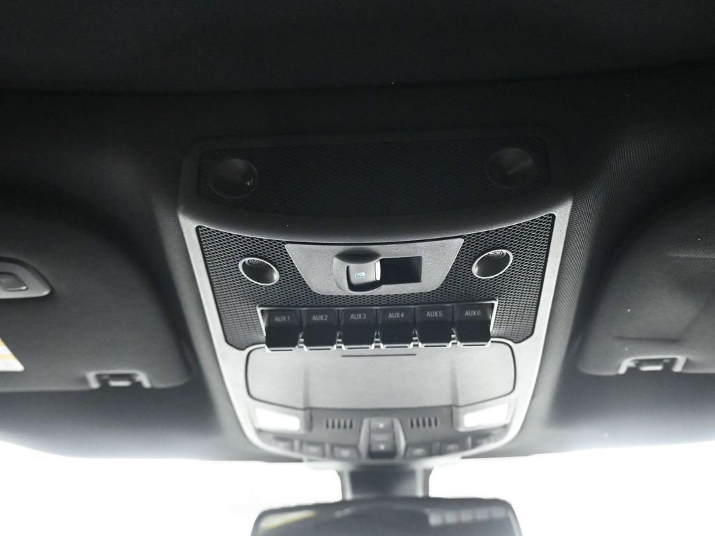 Used 2018 Ford F150 Raptor w/ Equipment Group 802A Luxury image 32