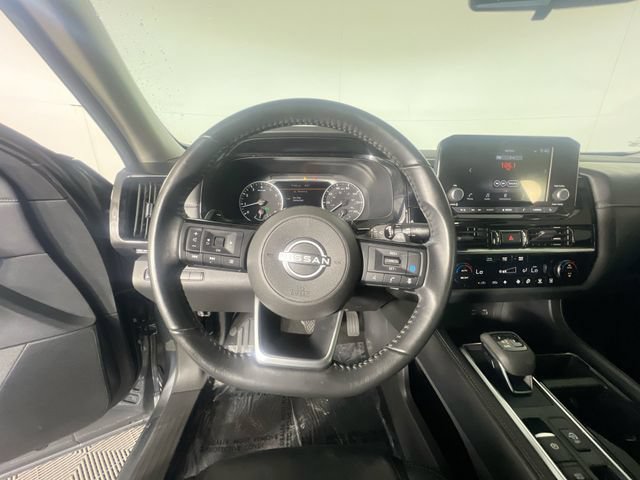 Used 2023 Nissan Pathfinder SV FWD image 14