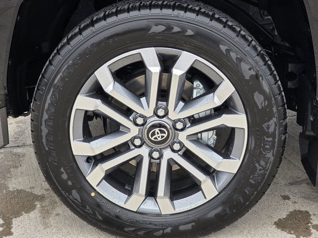 Used 2025 Toyota 4Runner Limited image 9