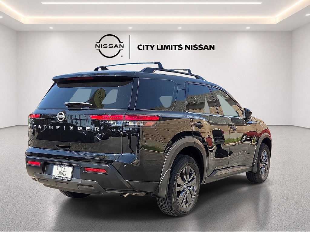 Used 2026 Nissan Pathfinder SV FWD image 4