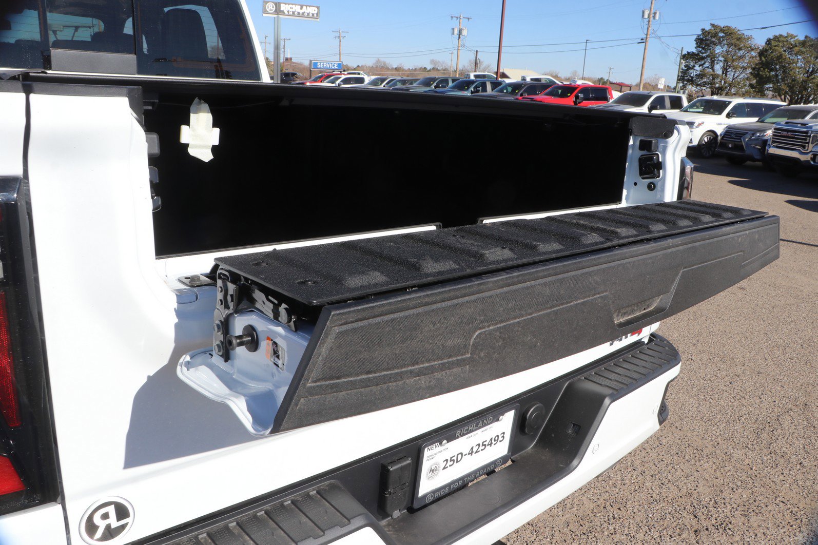 New 2026 GMC Sierra 2500 AT4 image 29