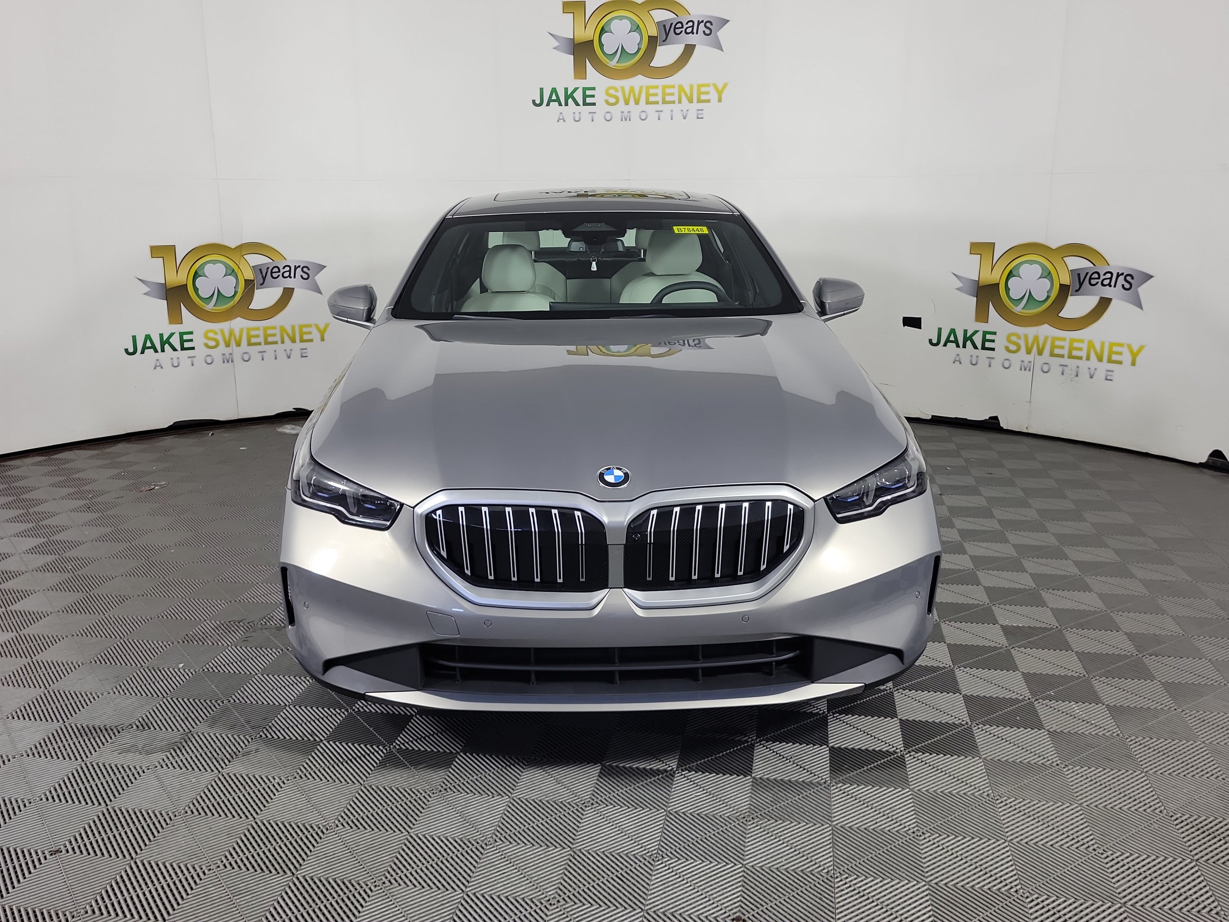 Certified 2026 BMW 540i xDrive w/ Premium Package AWD/4WD image 2