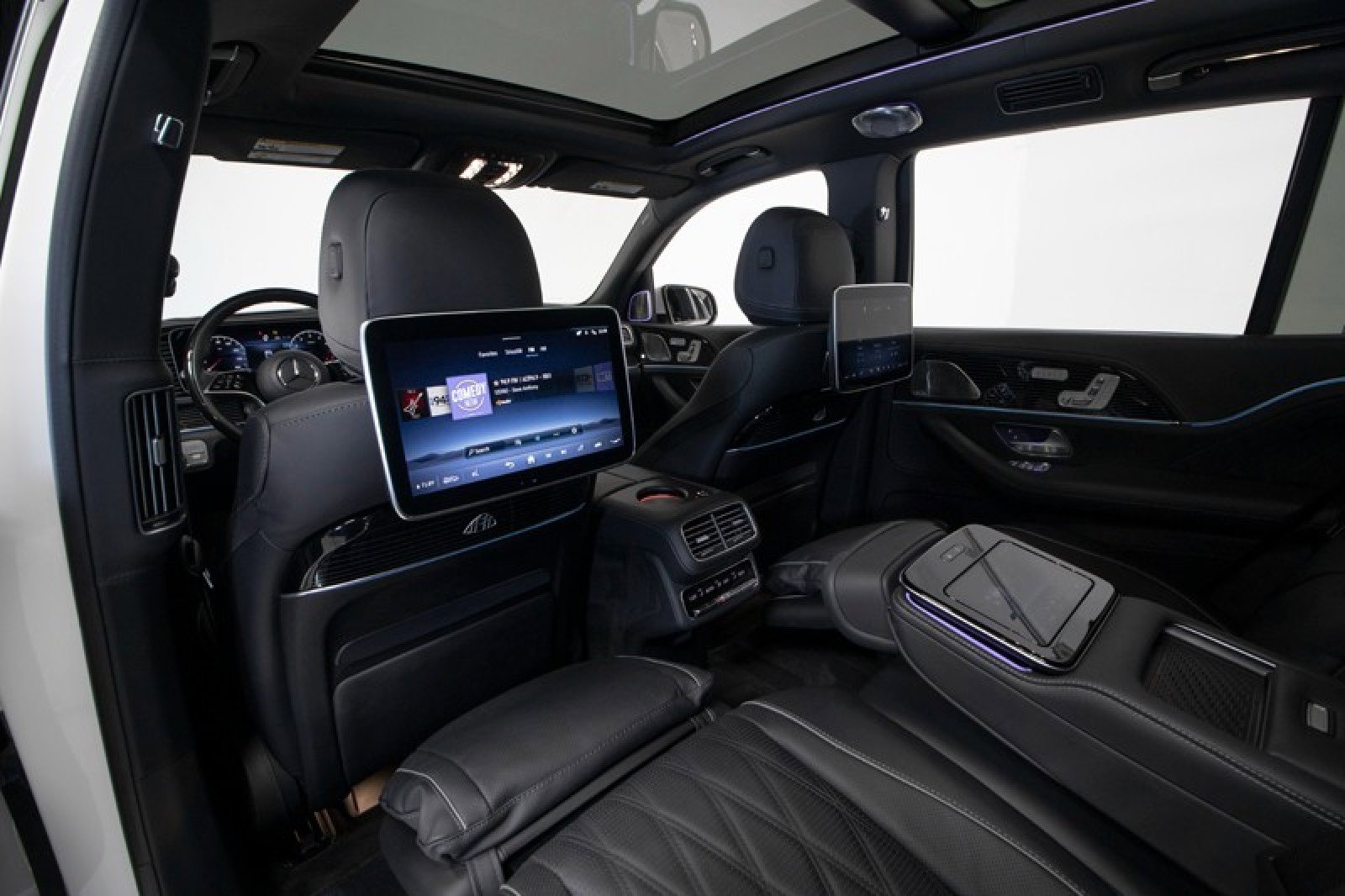 Used 2024 Mercedes-Benz Maybach GLS 600 4MATIC image 6