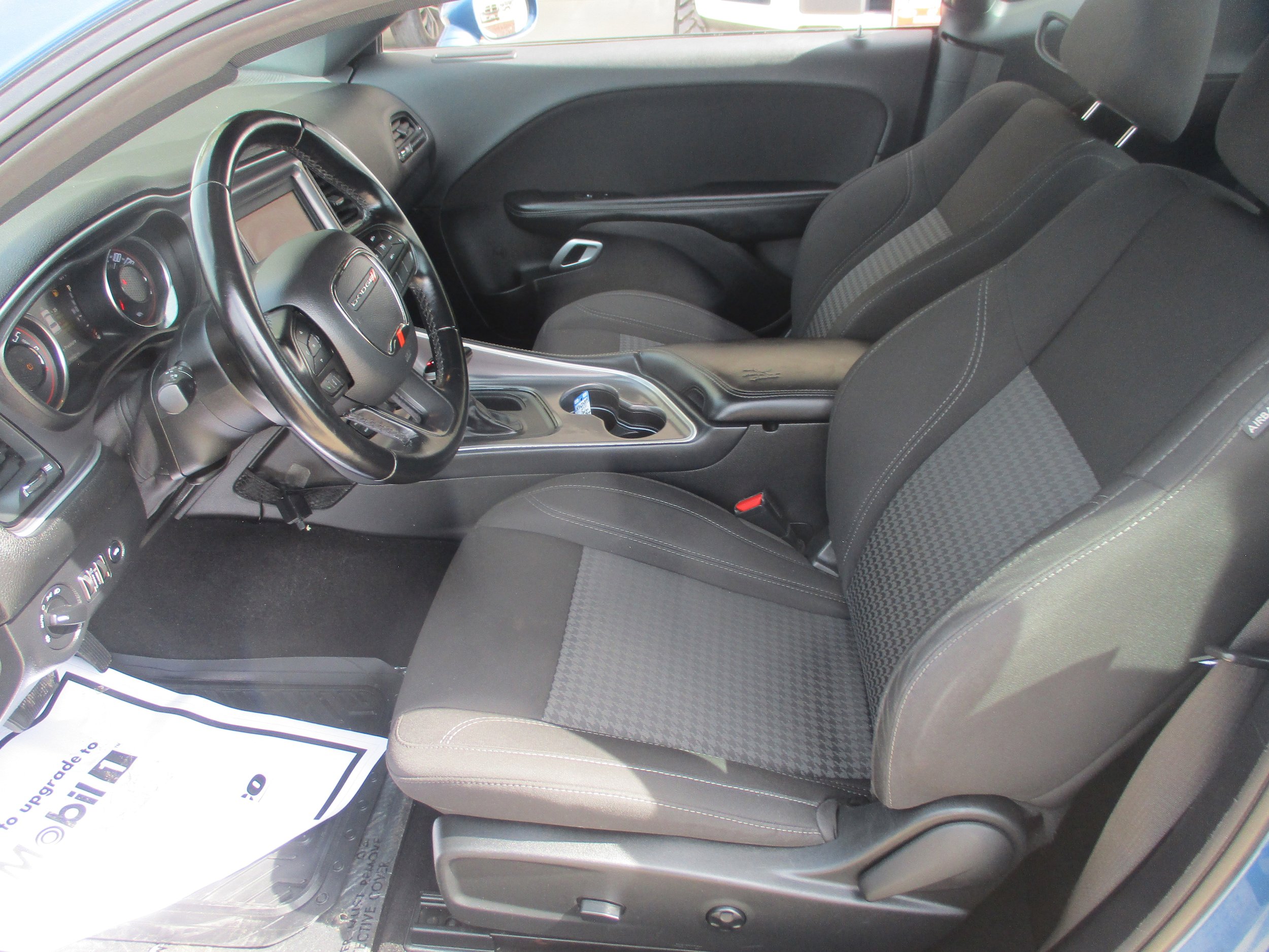 Used 2021 Dodge Challenger SXT RWD image 4