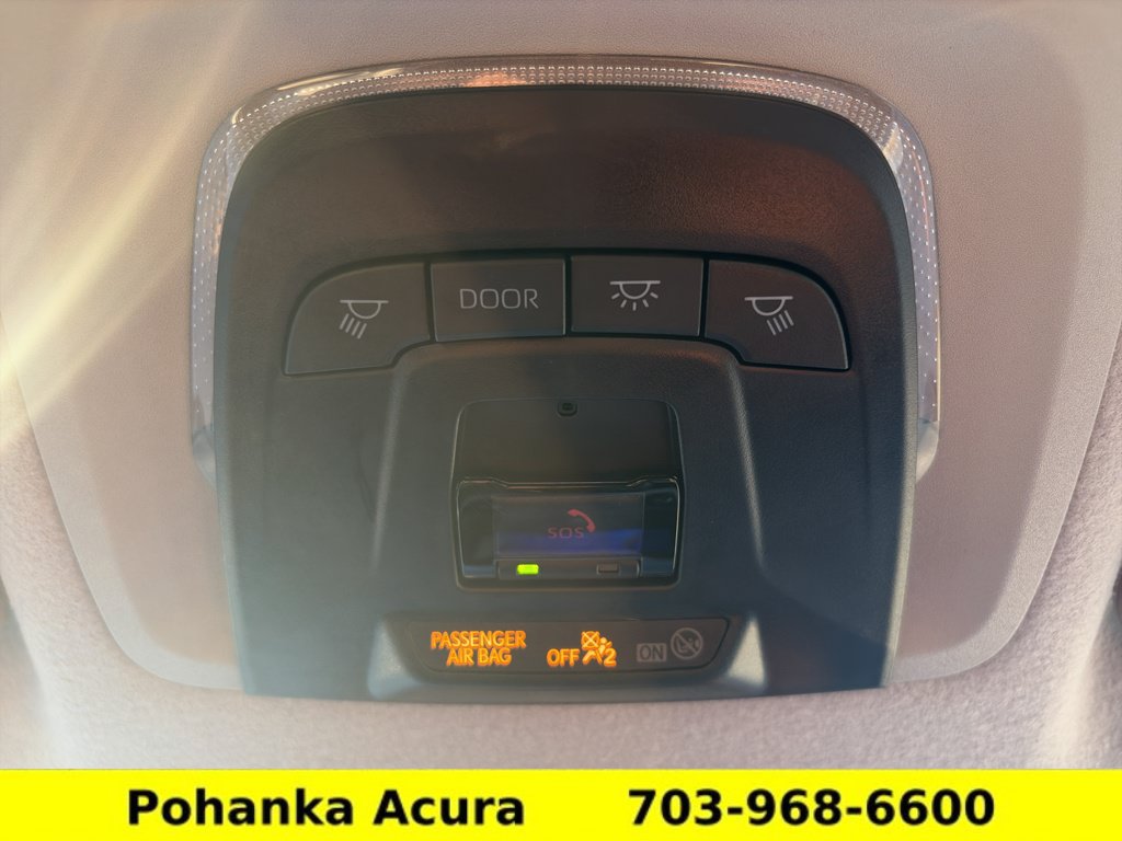 Used 2023 Toyota Corolla Cross LE AWD/4WD image 17