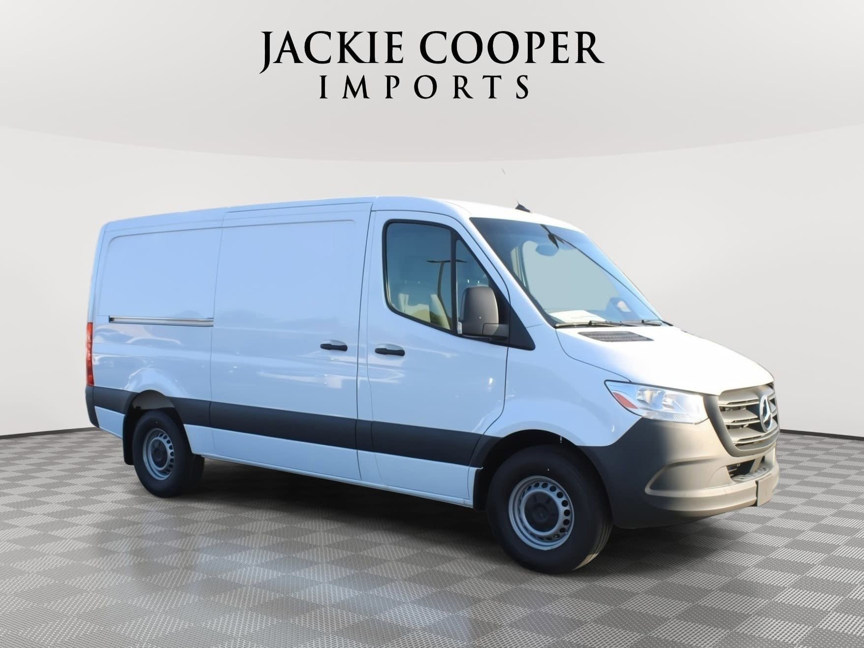 Used 2025 Mercedes-Benz Sprinter 2500 image 5