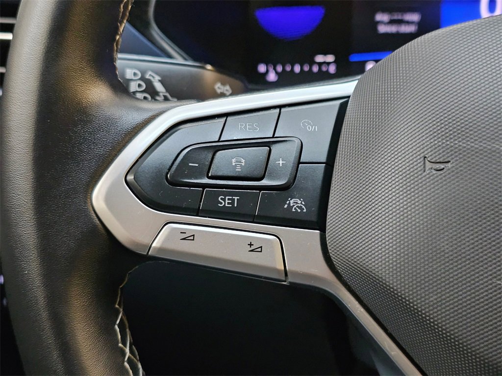 Used 2024 Volkswagen Taos SE image 23
