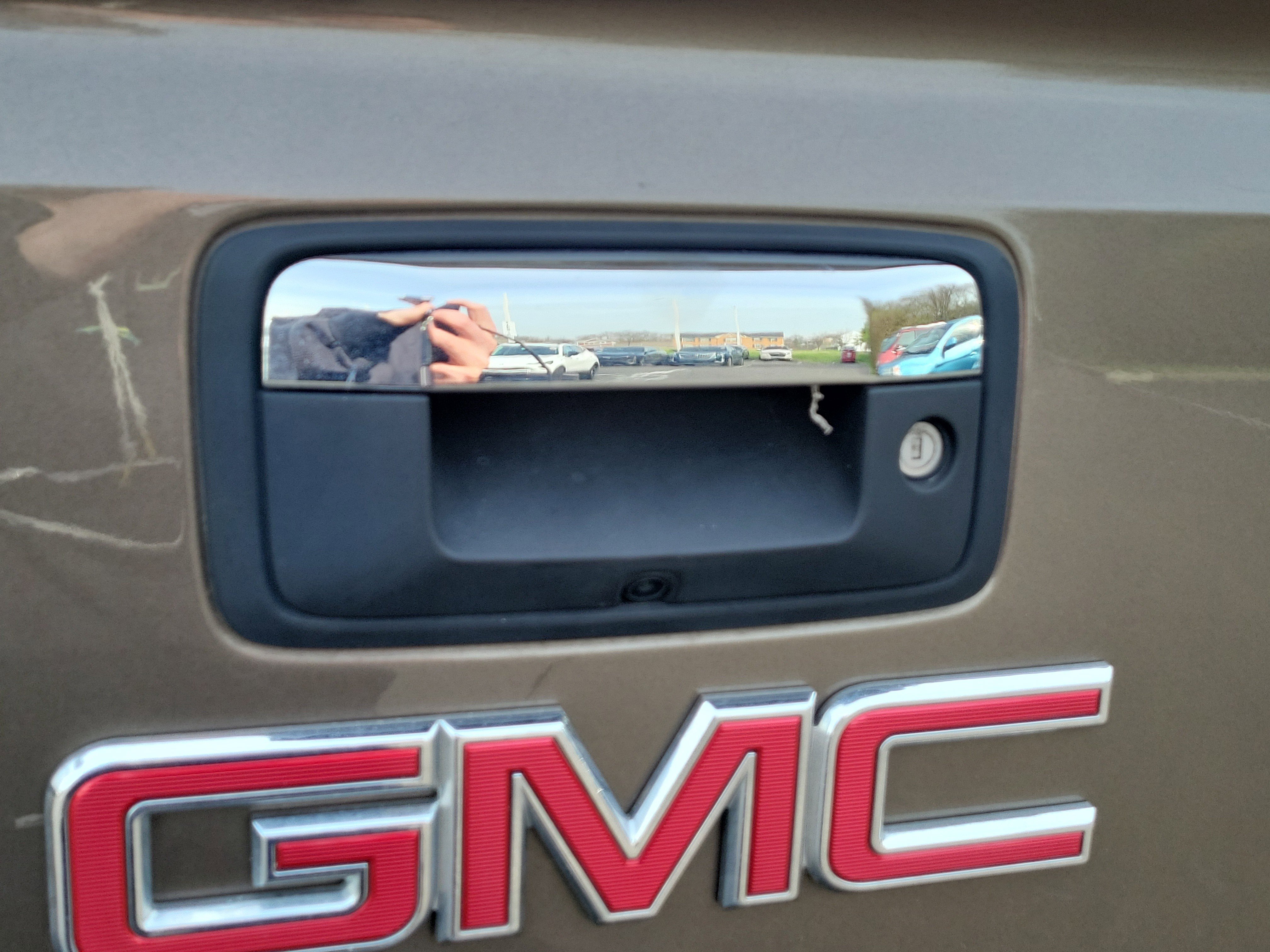 Used 2015 GMC Sierra 3500 Denali w/ Duramax Plus Package image 9