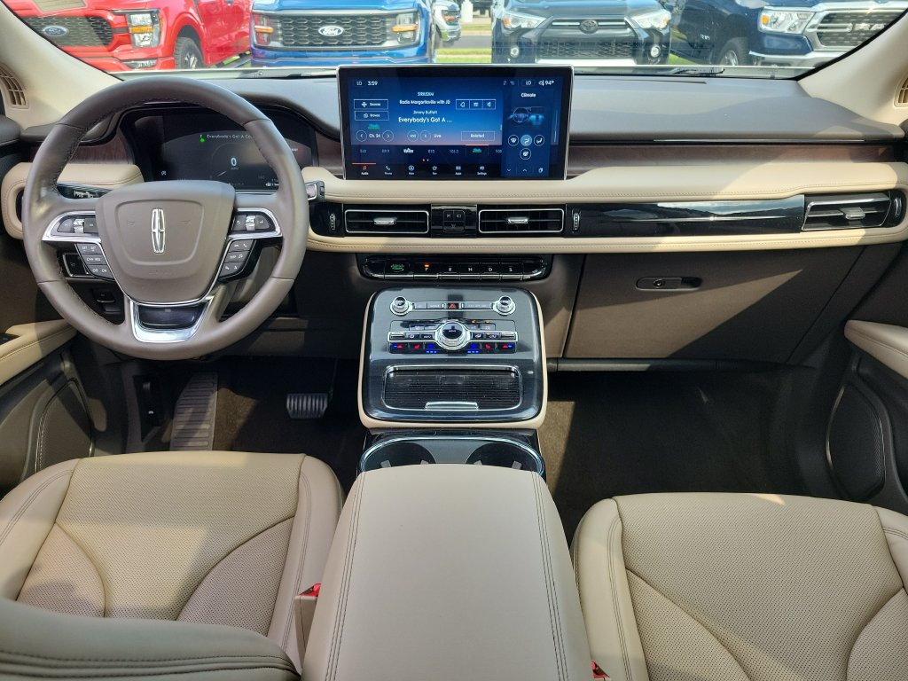 Certified 2023 Lincoln Nautilus Reserve AWD/4WD image 11
