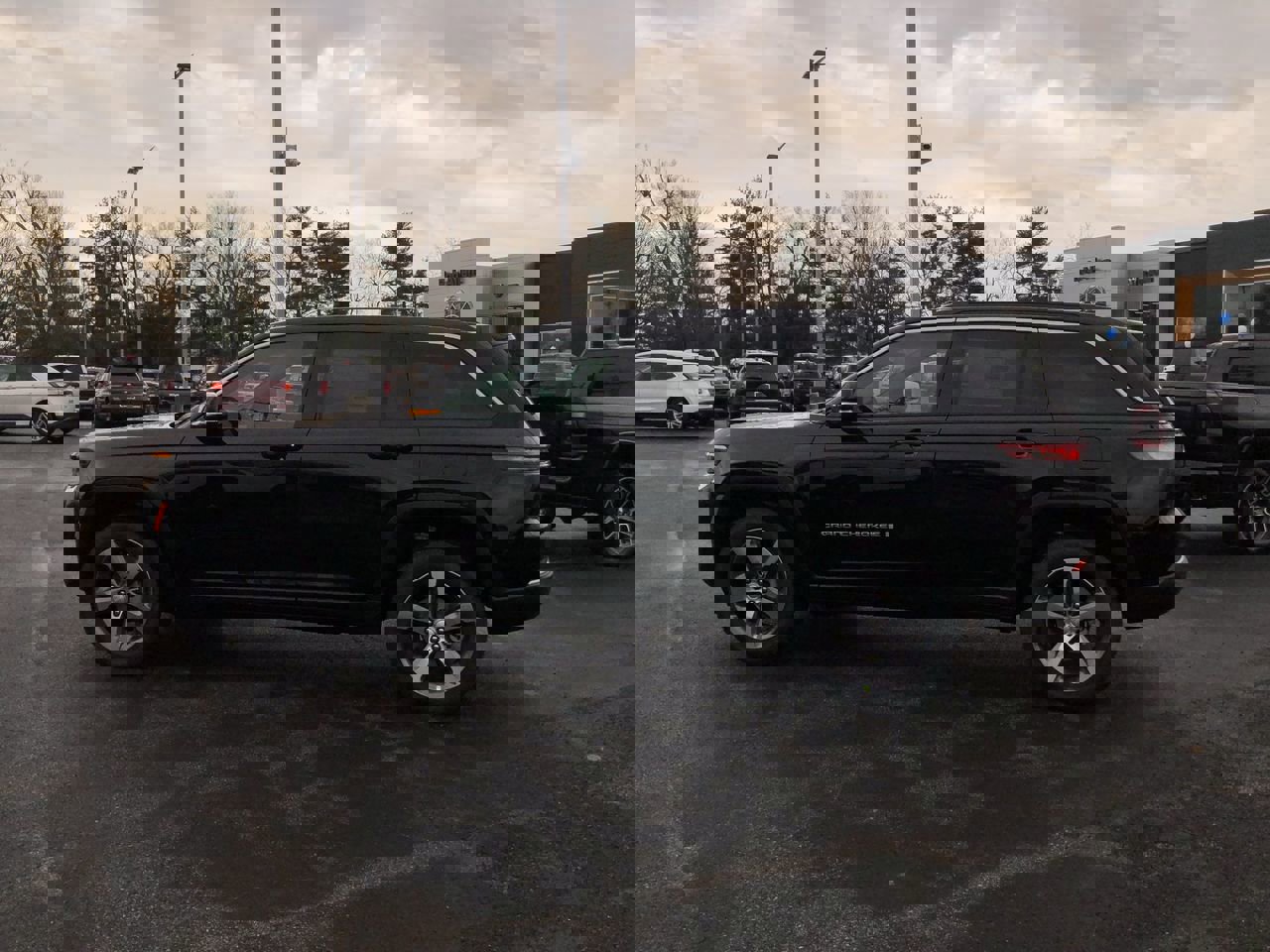 New 2026 Jeep Grand Cherokee Limited image 11