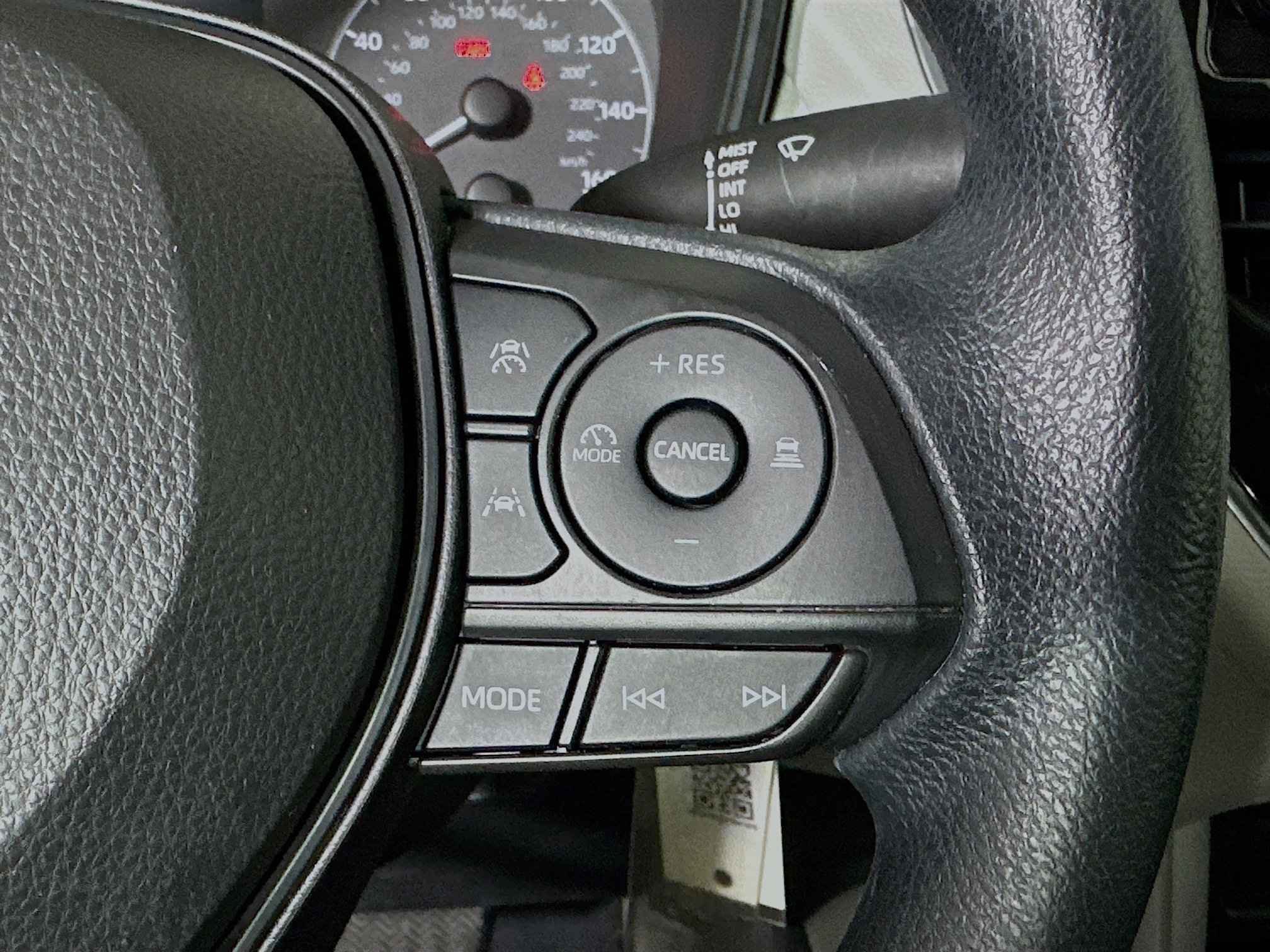 Used 2023 Toyota Corolla Cross L image 17