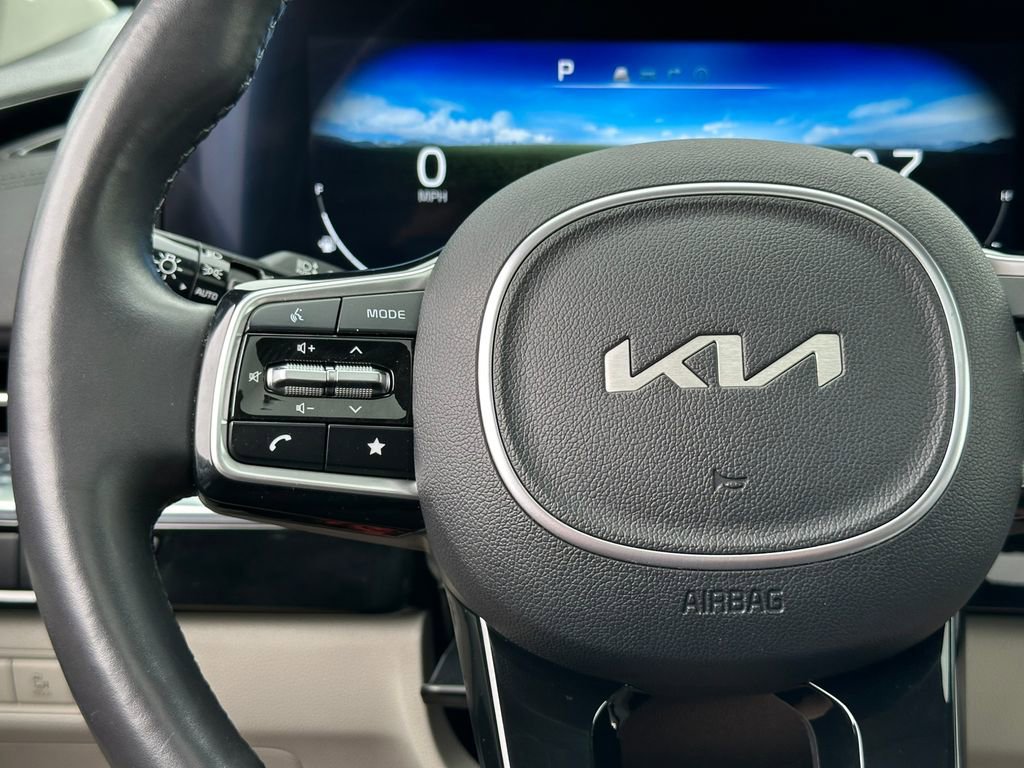 Used 2024 Kia Carnival SX Prestige FWD image 19
