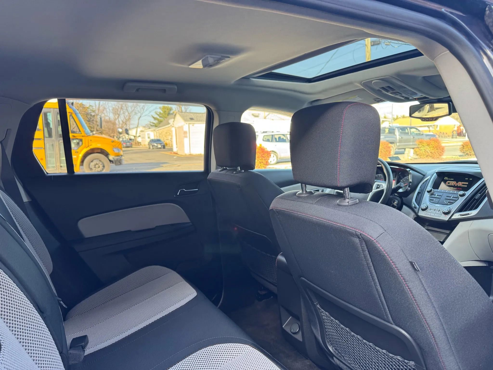 Used 2015 GMC Terrain SLE w/ Chrome Edition image 24