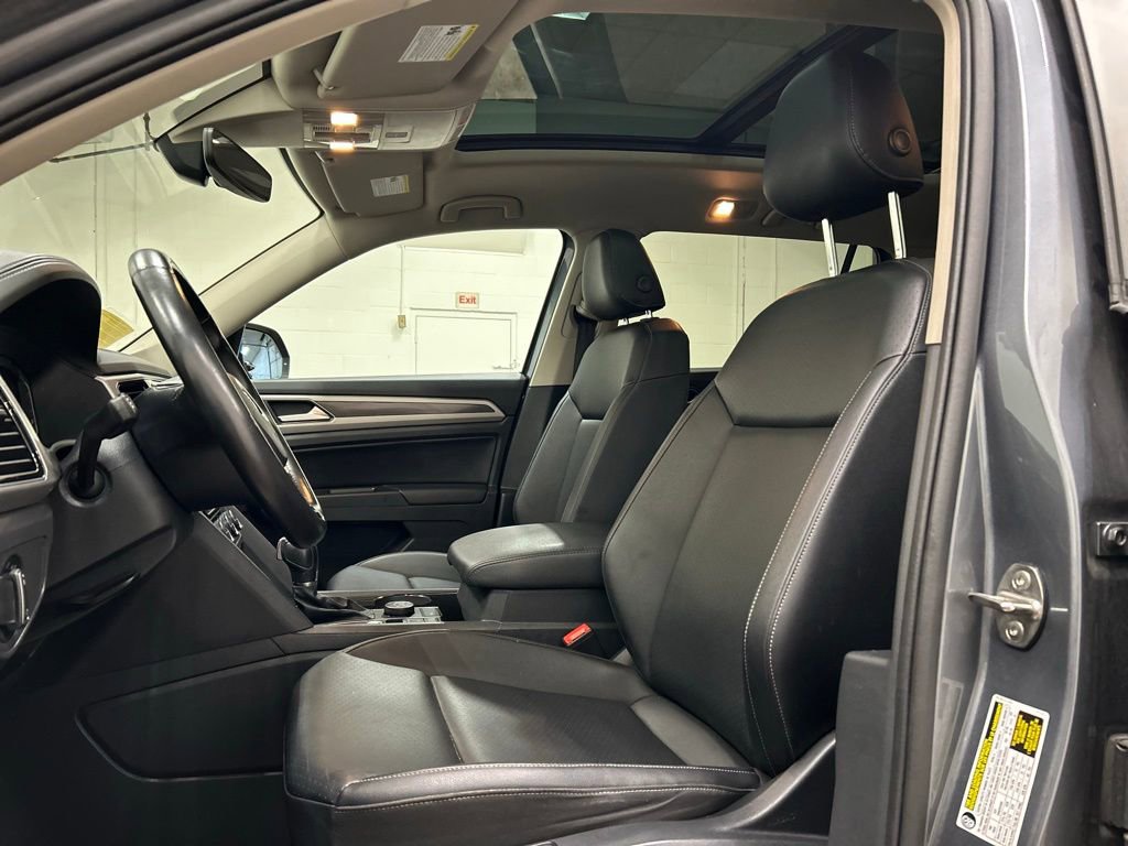 Used 2019 Volkswagen Atlas SEL R-Line image 13