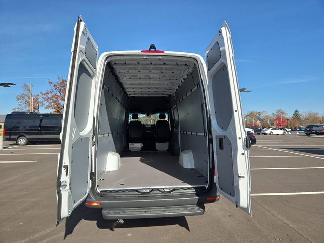 New 2026 Mercedes-Benz Sprinter 2500 image 33