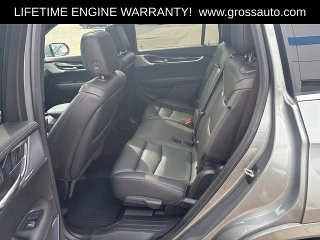 Used 2023 Cadillac XT6 Premium Luxury image 29