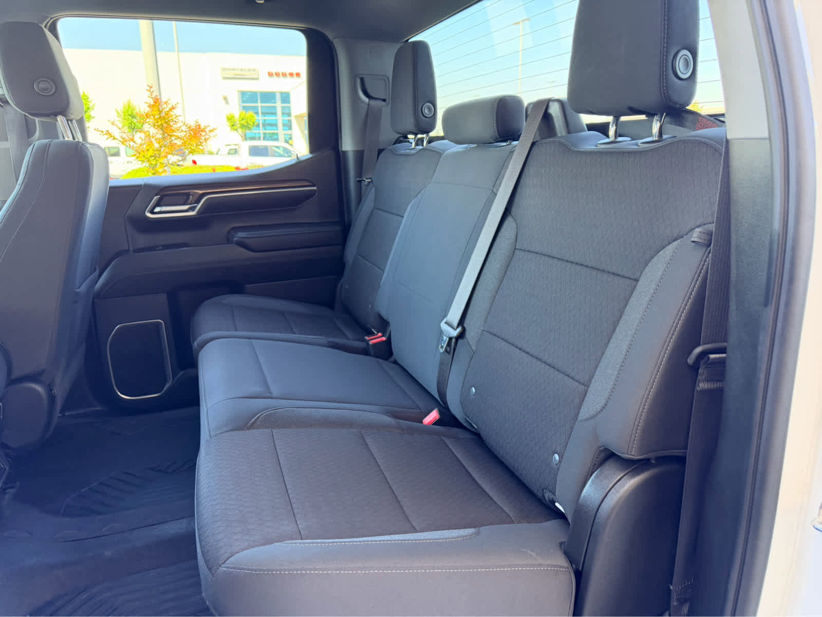 Used 2023 Chevrolet Silverado 1500 LT image 19