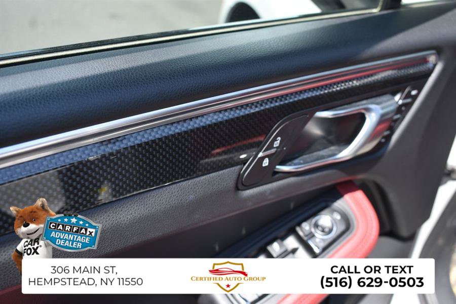 Used 2023 Porsche Macan Turbo AWD/4WD image 14