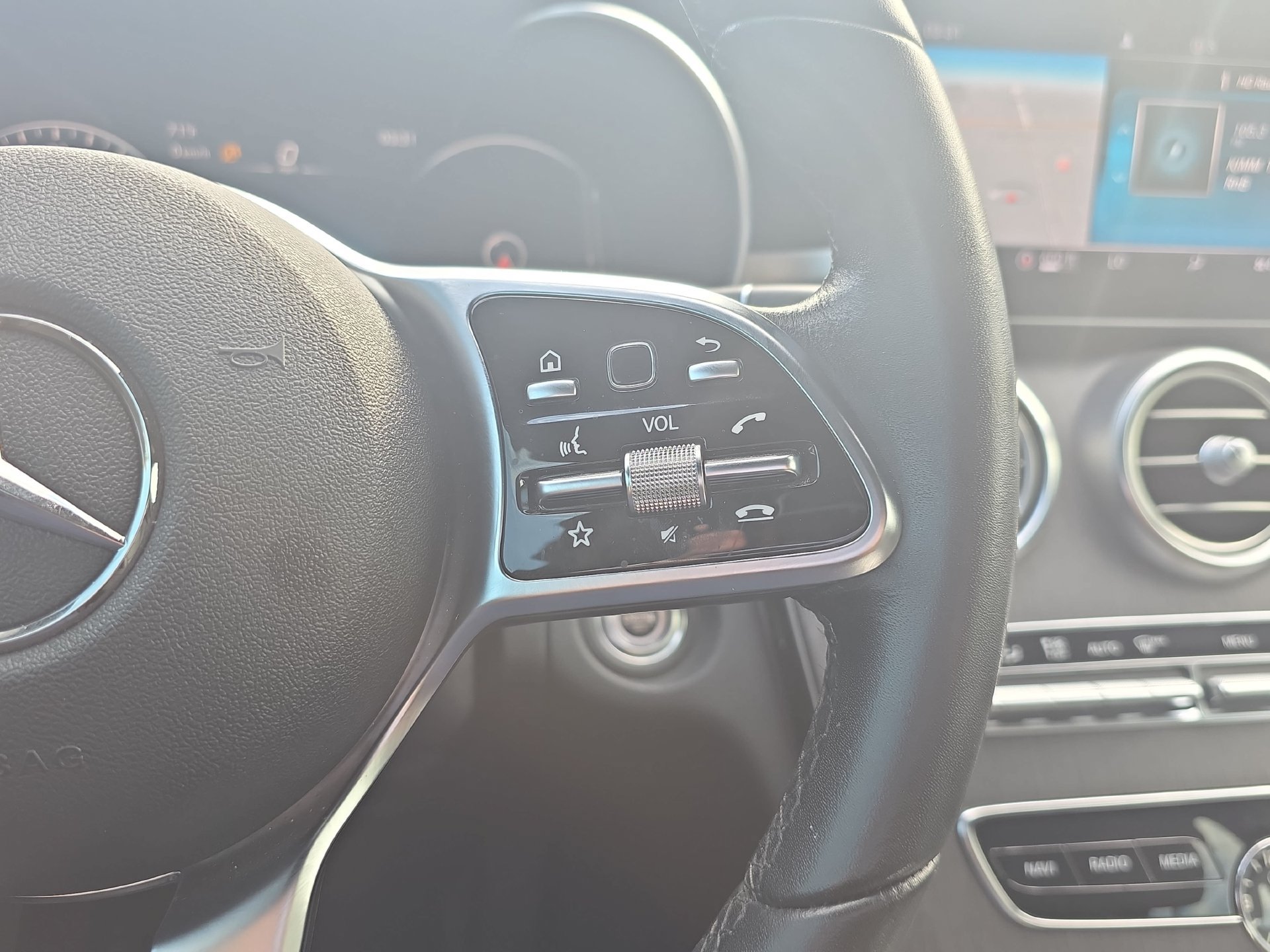 Certified 2020 Mercedes-Benz C 300 4MATIC Sedan image 18