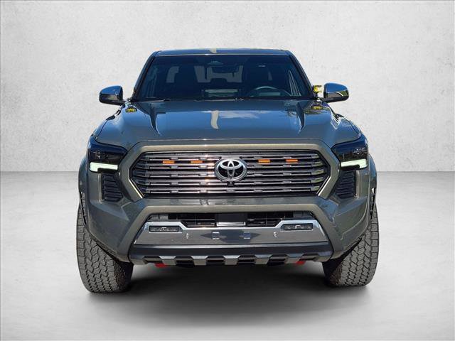 Used 2025 Toyota Tacoma Limited AWD/4WD image 2