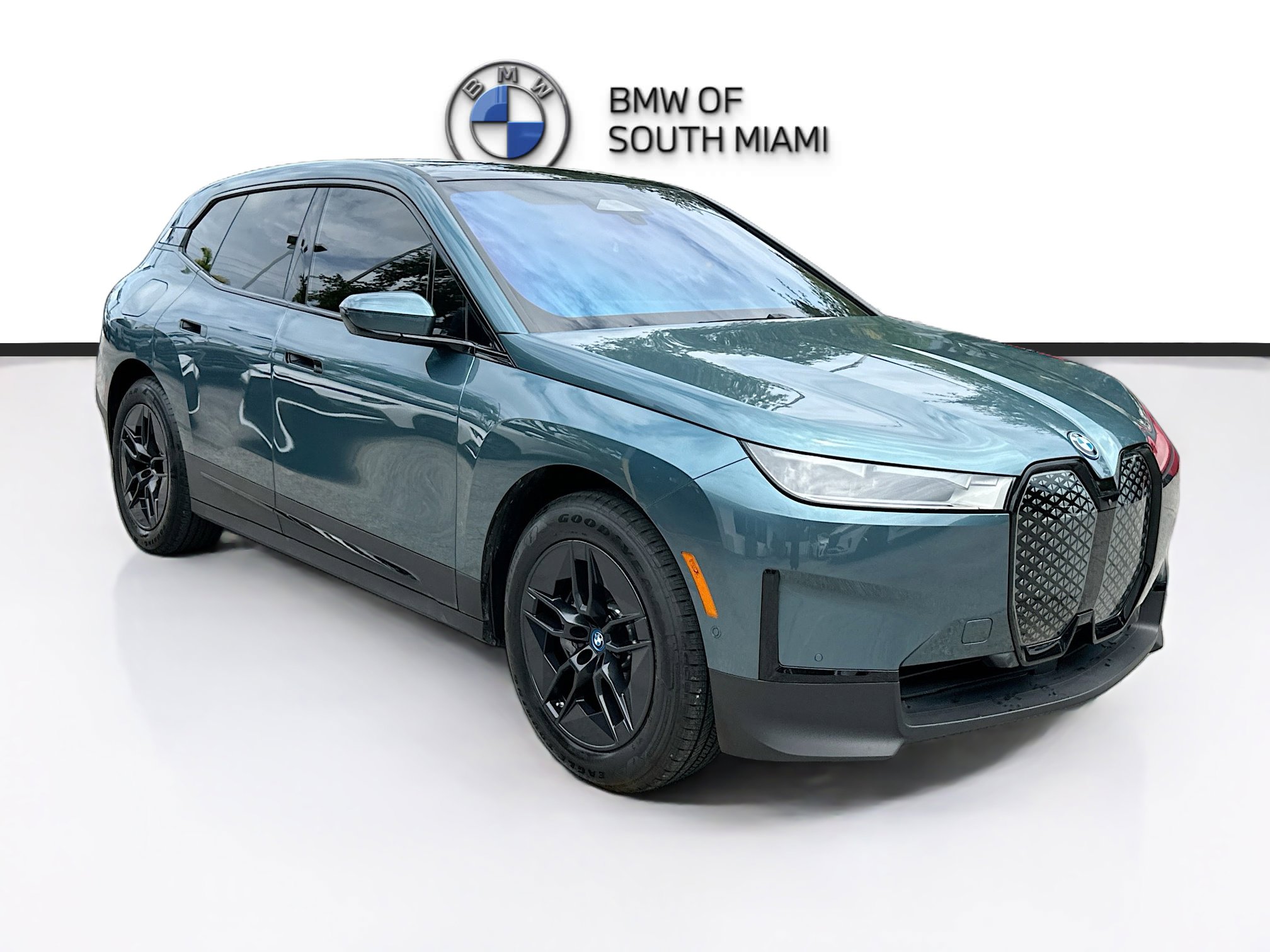 Certified 2024 BMW iX xDrive50 w/ Convenience Package AWD/4WD image 1
