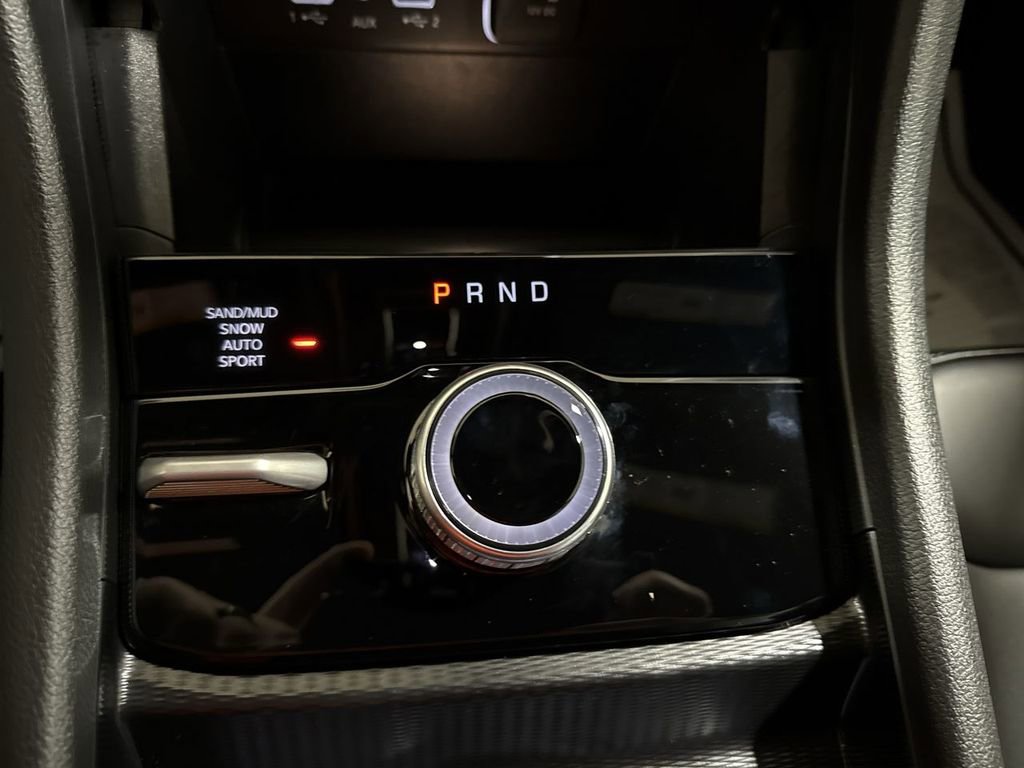 Used 2025 Jeep Grand Cherokee Limited image 17