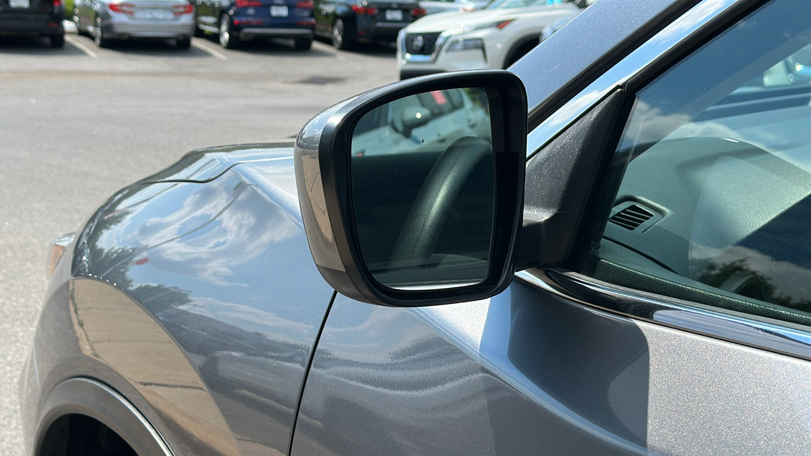 Used 2018 Nissan Rogue S AWD/4WD image 11