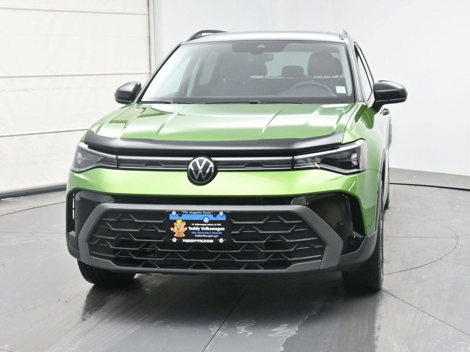 Certified 2025 Volkswagen Taos SE AWD/4WD image 28