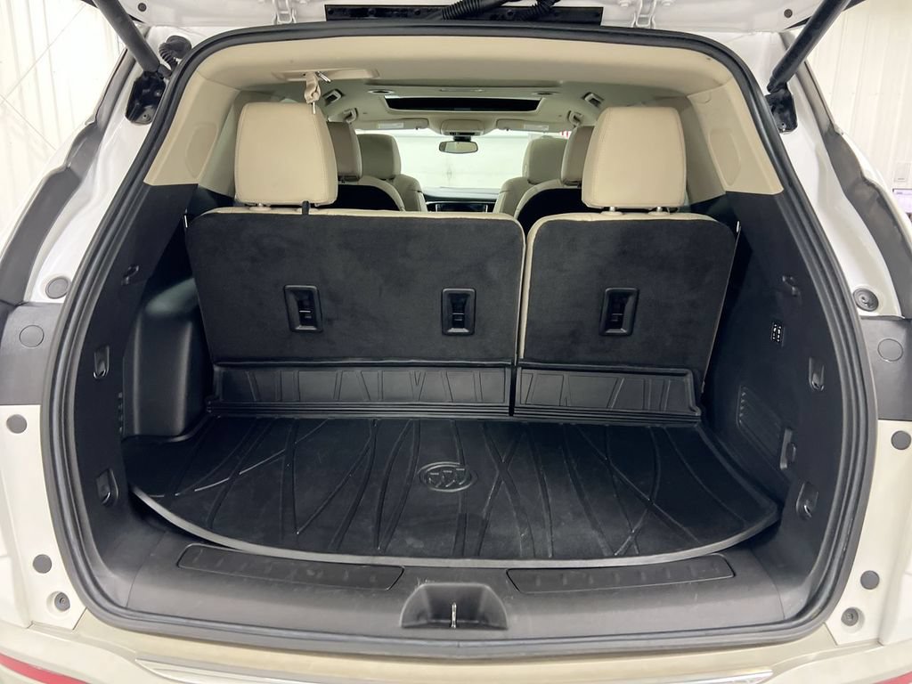 Used 2020 Buick Enclave Premium w/ Sun and Sites Package AWD/4WD image 26