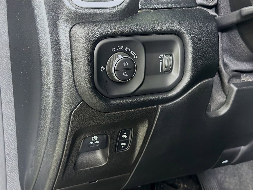 Used 2021 RAM 1500 Big Horn image 12