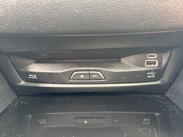 Used 2024 Chrysler Pacifica Pinnacle FWD image 28