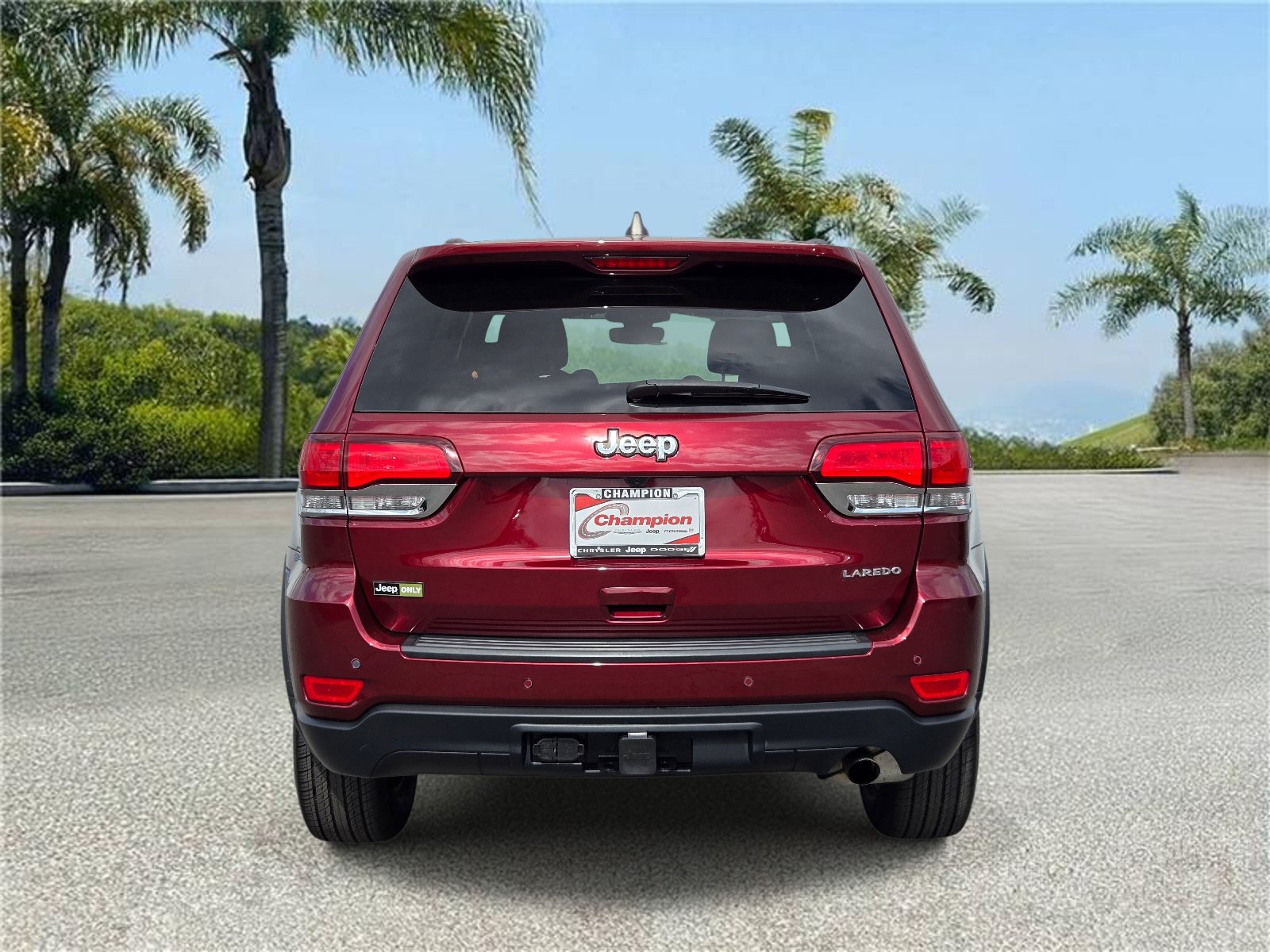 Used 2022 Jeep Grand Cherokee Laredo E RWD image 5