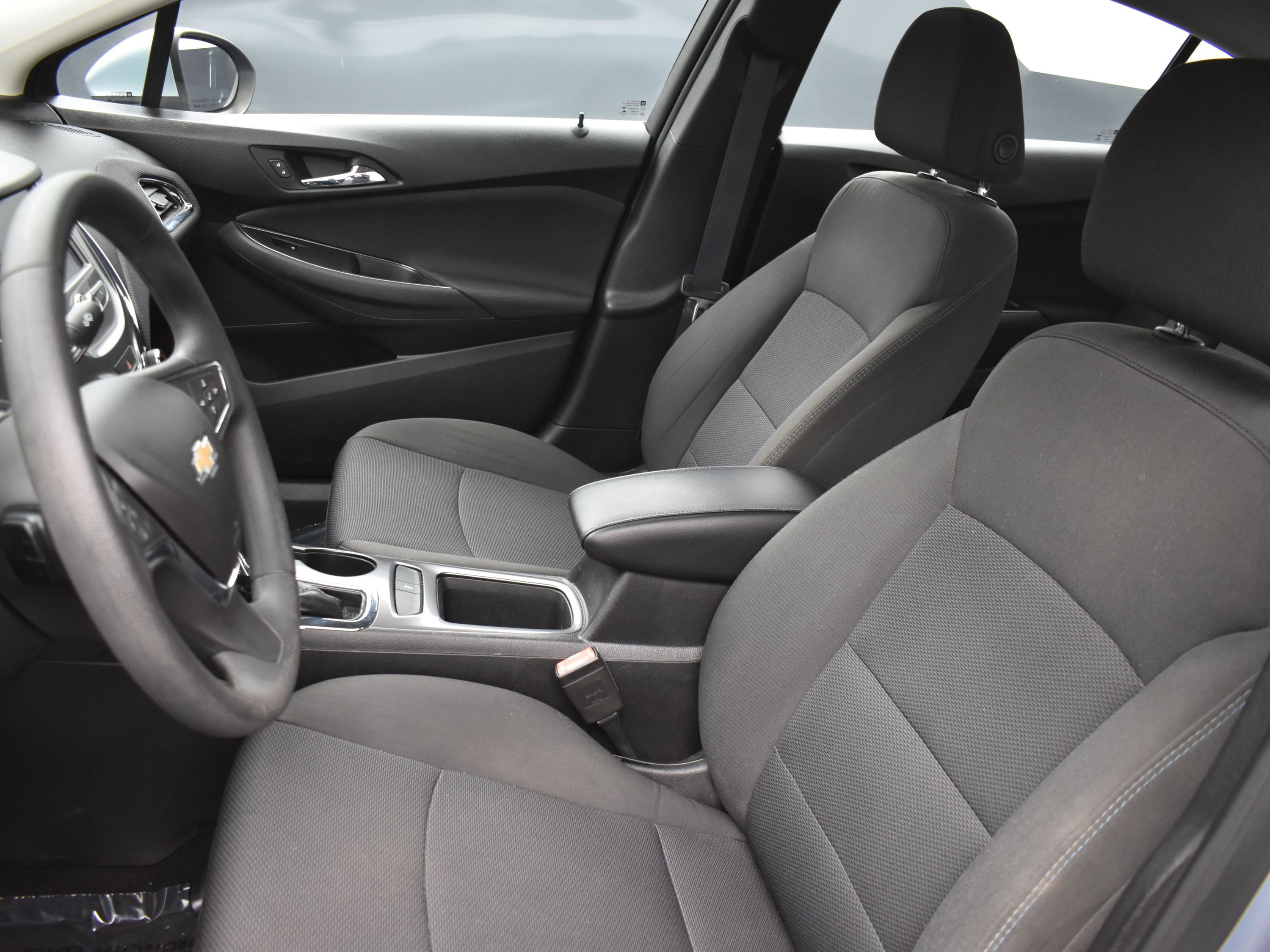 Used 2017 Chevrolet Cruze LT image 15