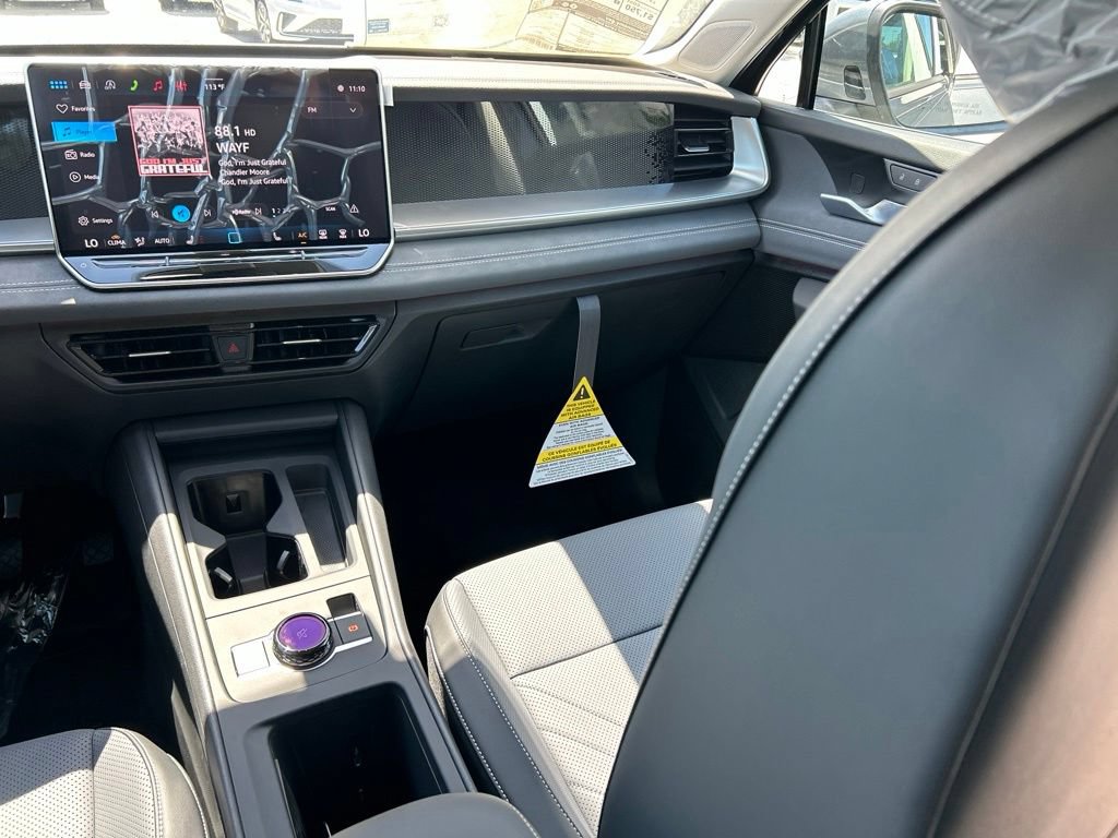 New 2026 Volkswagen Tiguan SE FWD image 11