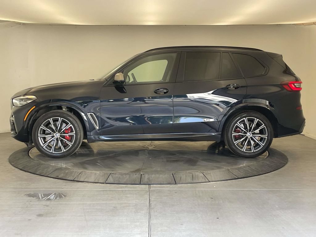 Used 2021 BMW X5 M50i w/ Parking Assistance Package AWD/4WD image 2
