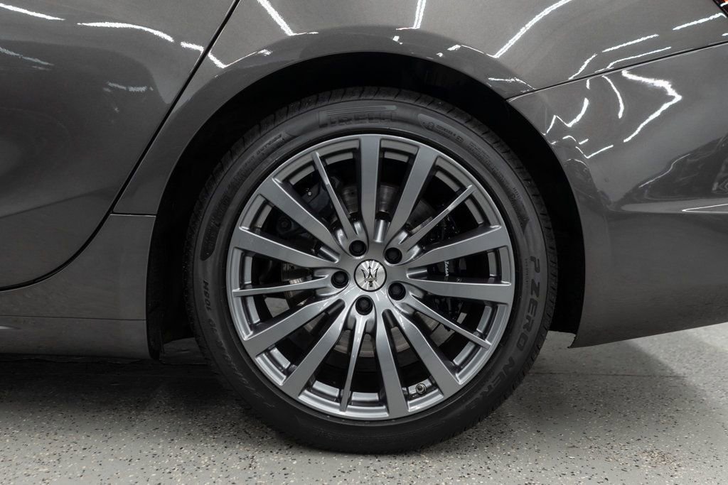 Used 2022 Maserati Ghibli Modena Q4 image 35