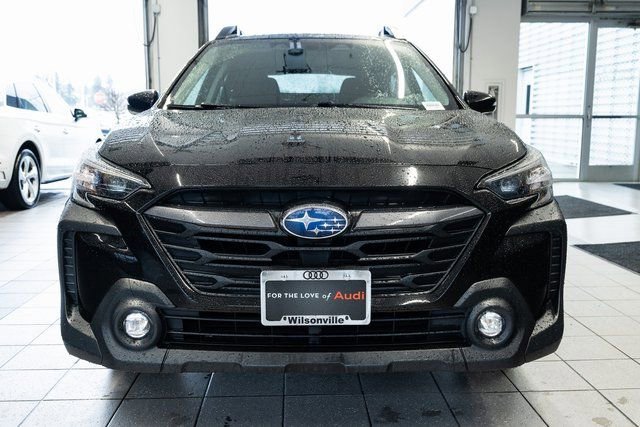 Used 2023 Subaru Outback Premium image 2